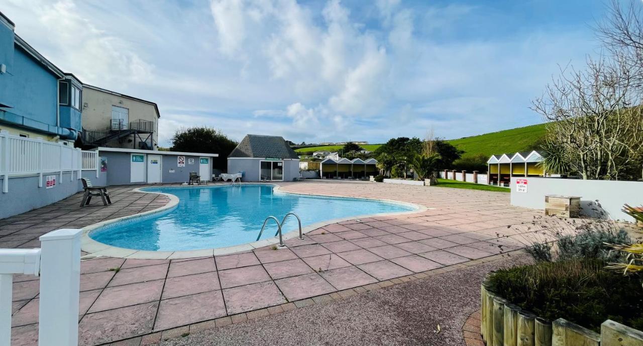 3-Bedroom Holiday Home With Valley Views New Quay Esterno foto